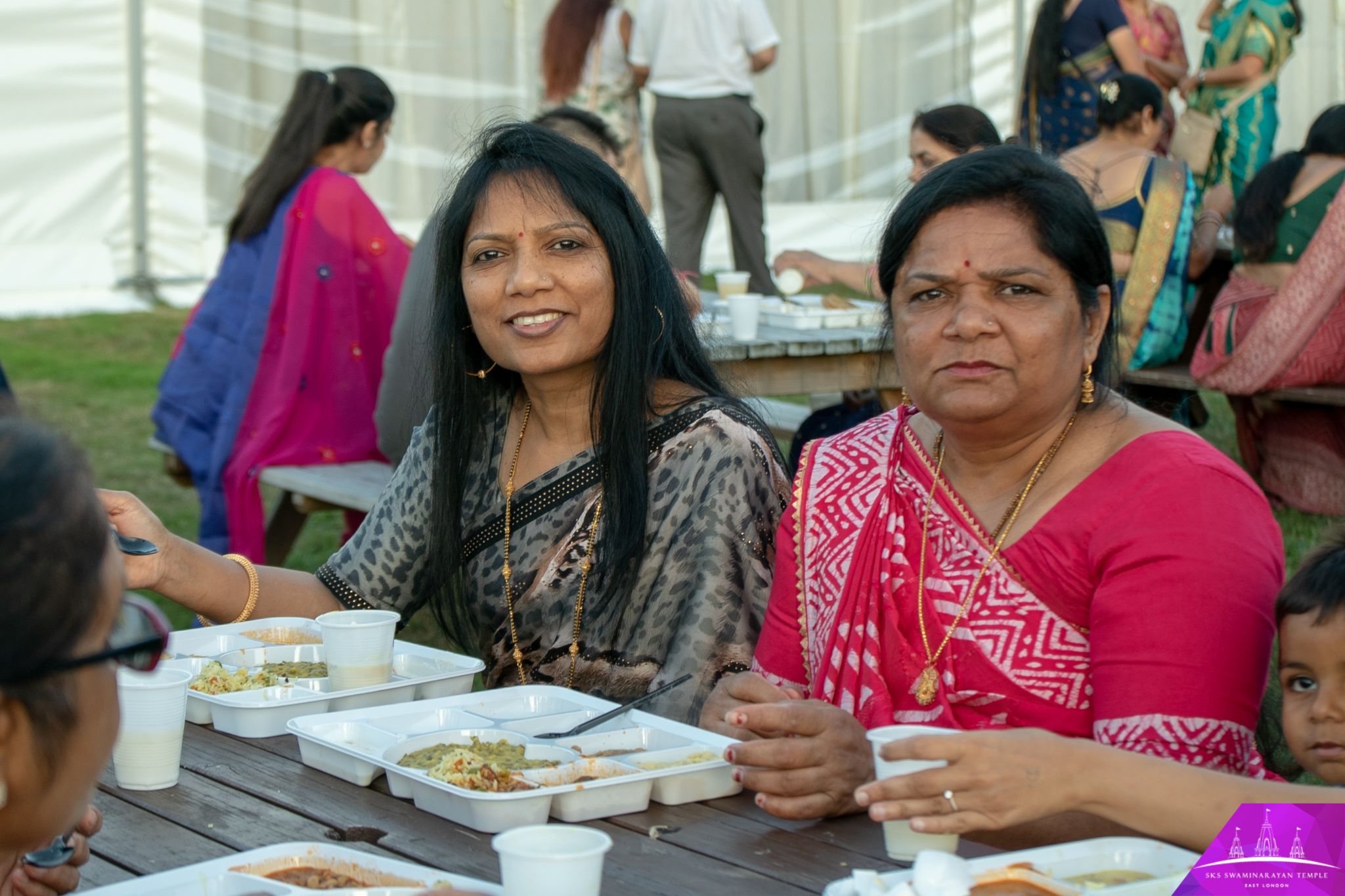 ©1987-2017 SKS Swaminarayan Temple East London