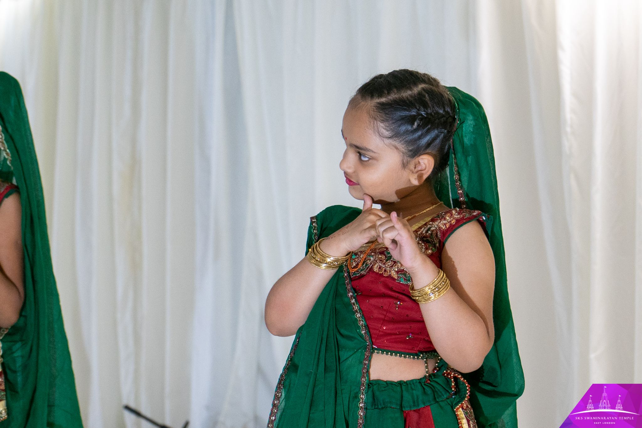 ©1987-2017 SKS Swaminarayan Temple East London
