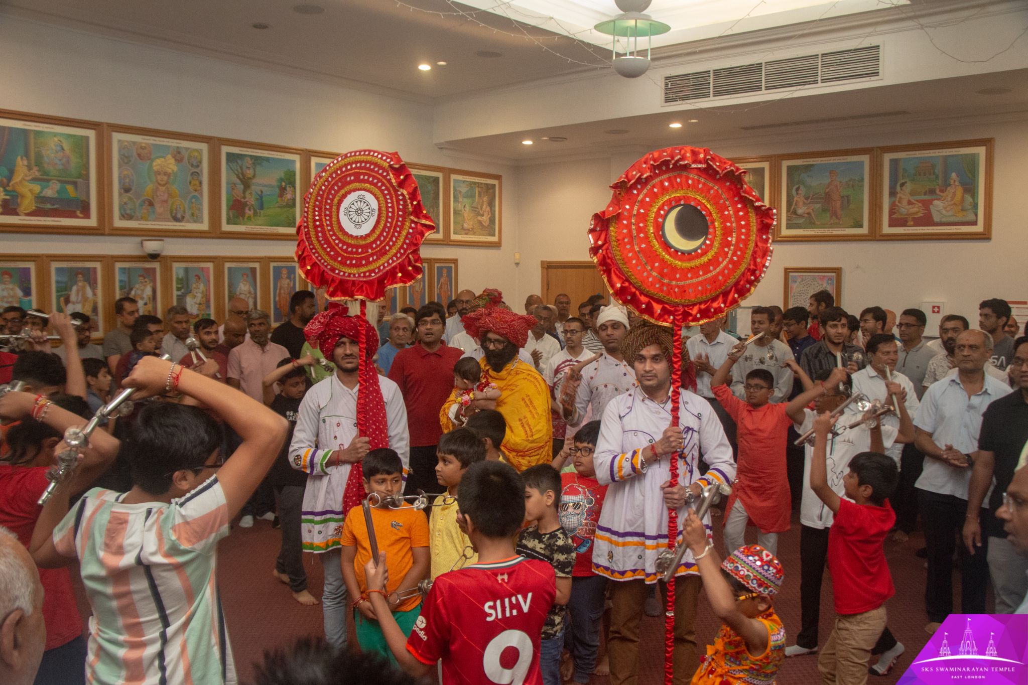 ©1987-2017 SKS Swaminarayan Temple East London