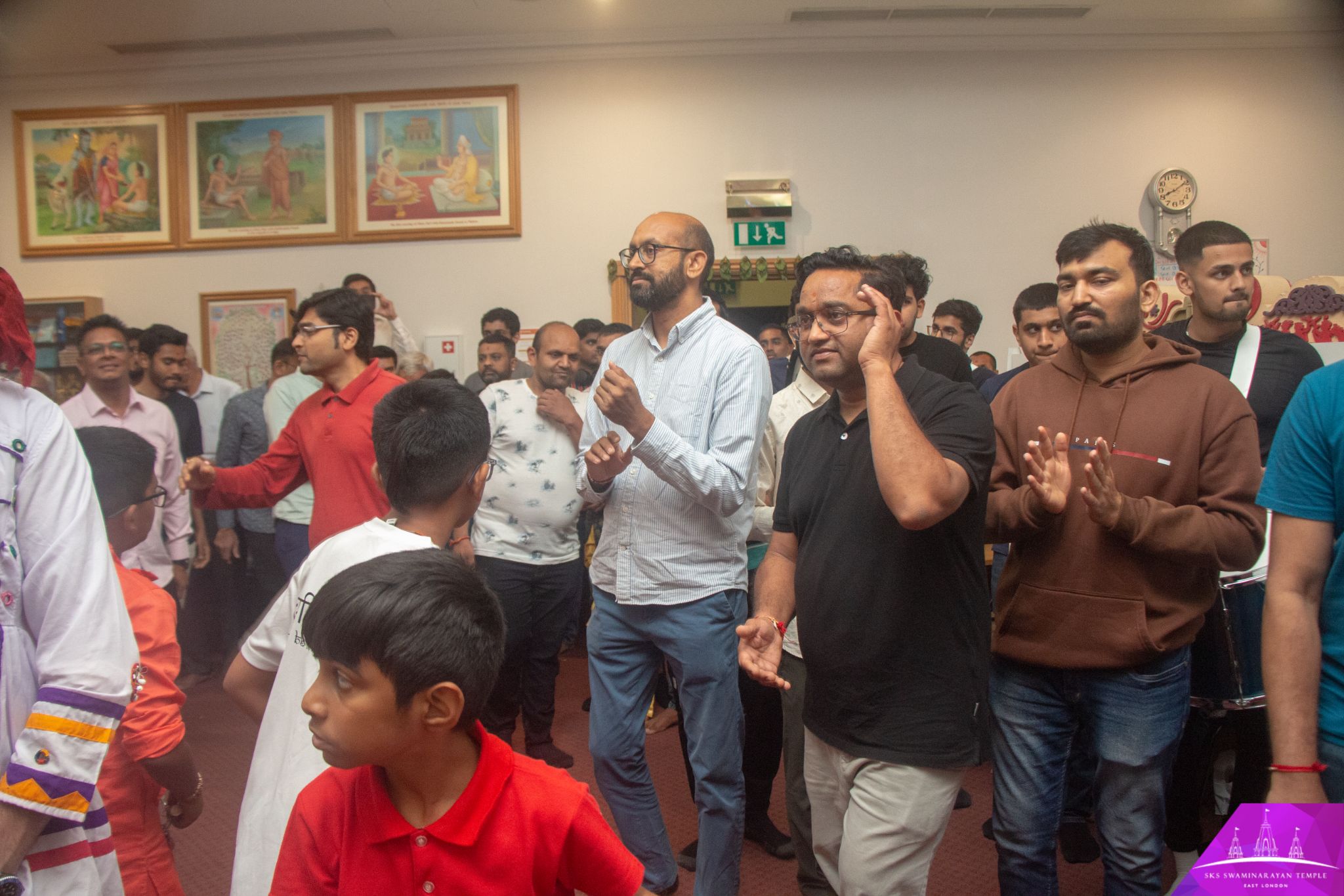 ©1987-2017 SKS Swaminarayan Temple East London
