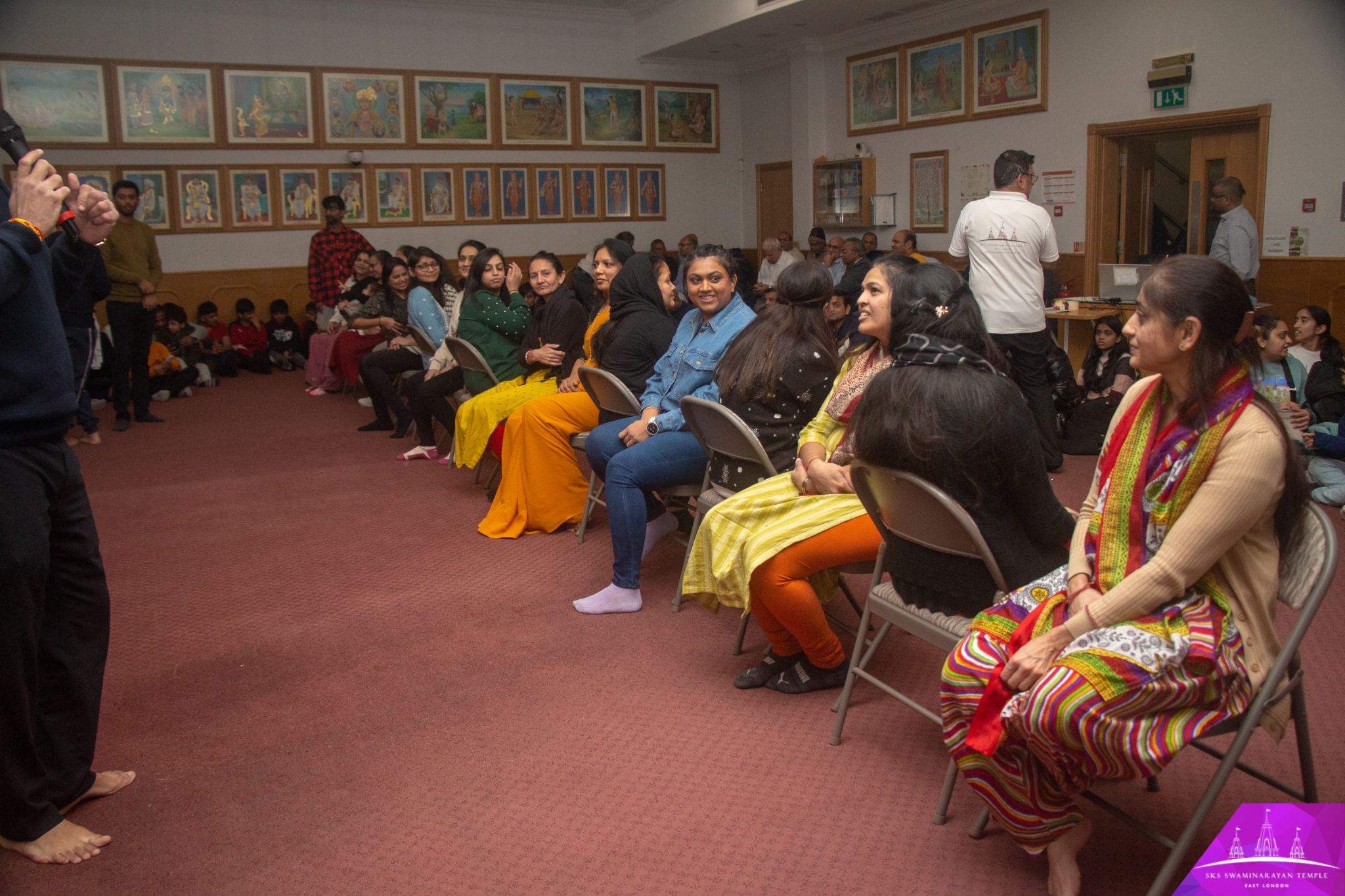 ©1987-2017 SKS Swaminarayan Temple East London