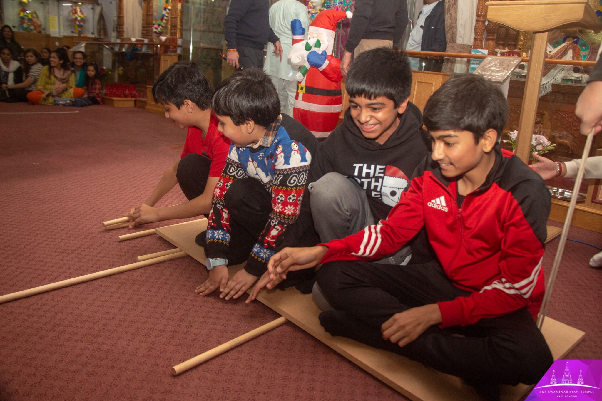 ©1987-2017 SKS Swaminarayan Temple East London
