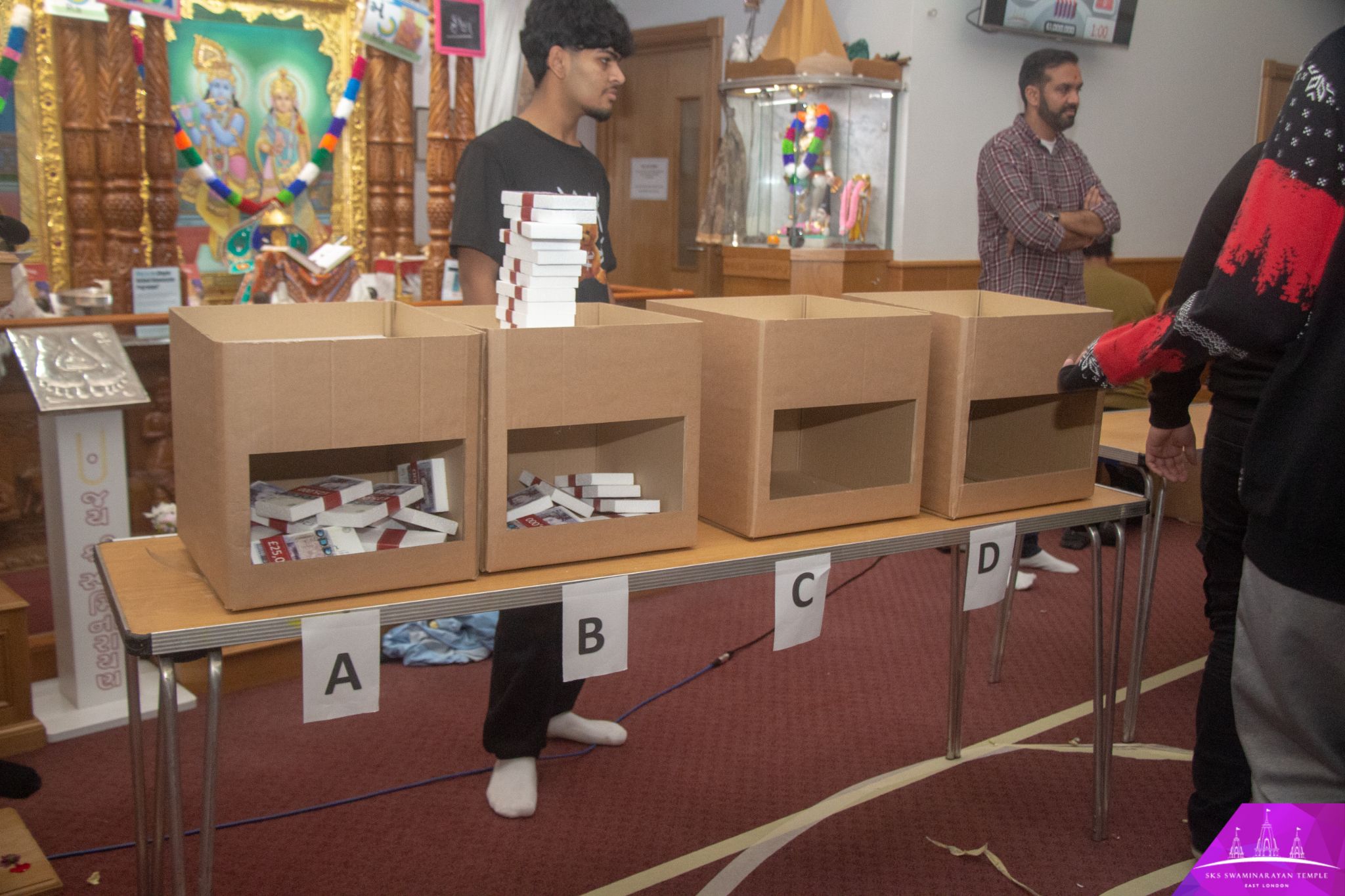 ©1987-2017 SKS Swaminarayan Temple East London