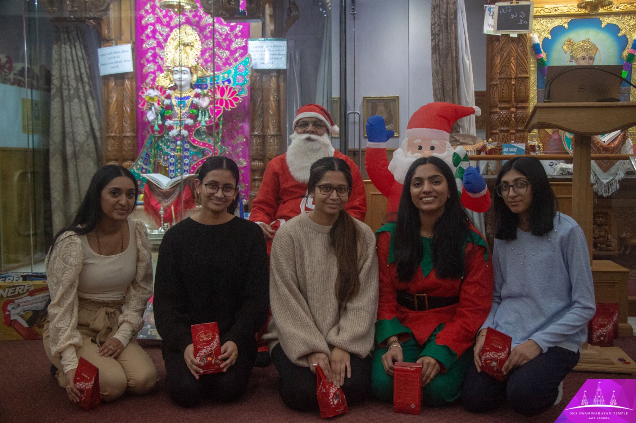 ©1987-2017 SKS Swaminarayan Temple East London