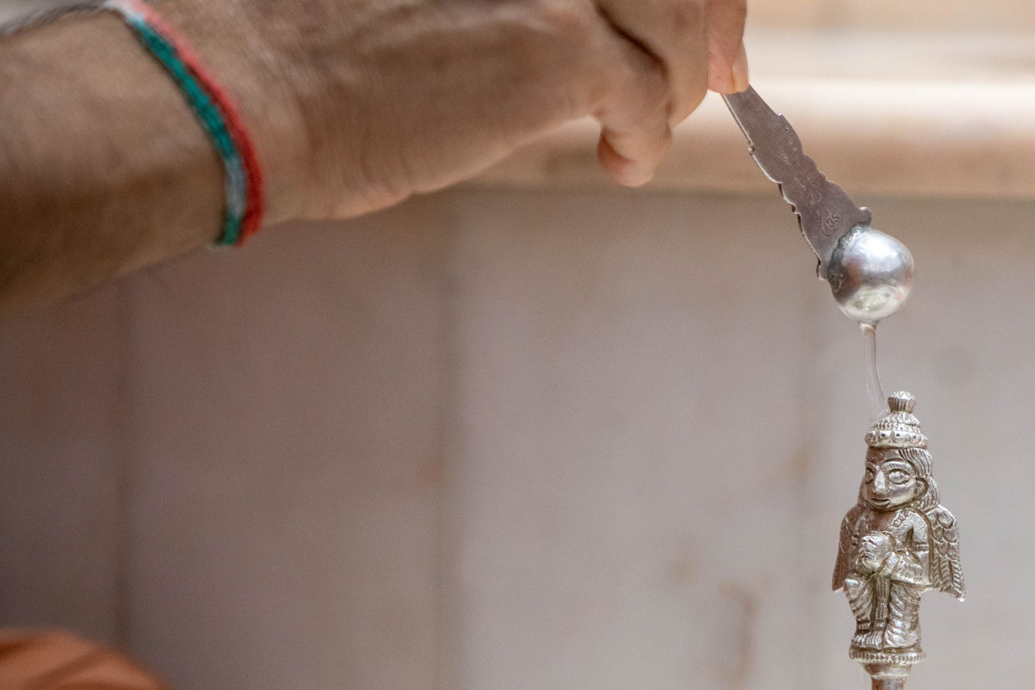 ©1987-2017 SKS Swaminarayan Temple East London