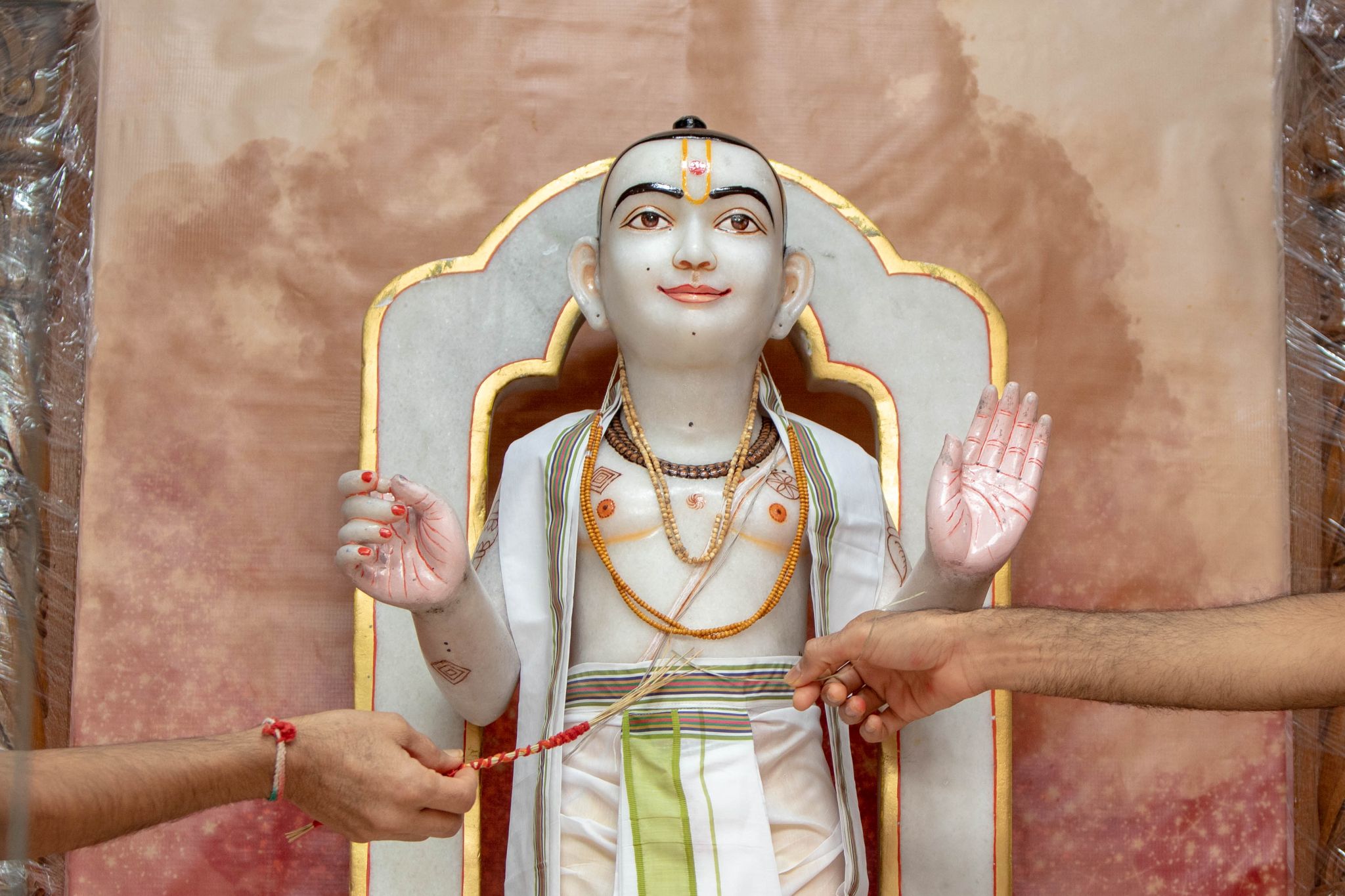 ©1987-2017 SKS Swaminarayan Temple East London