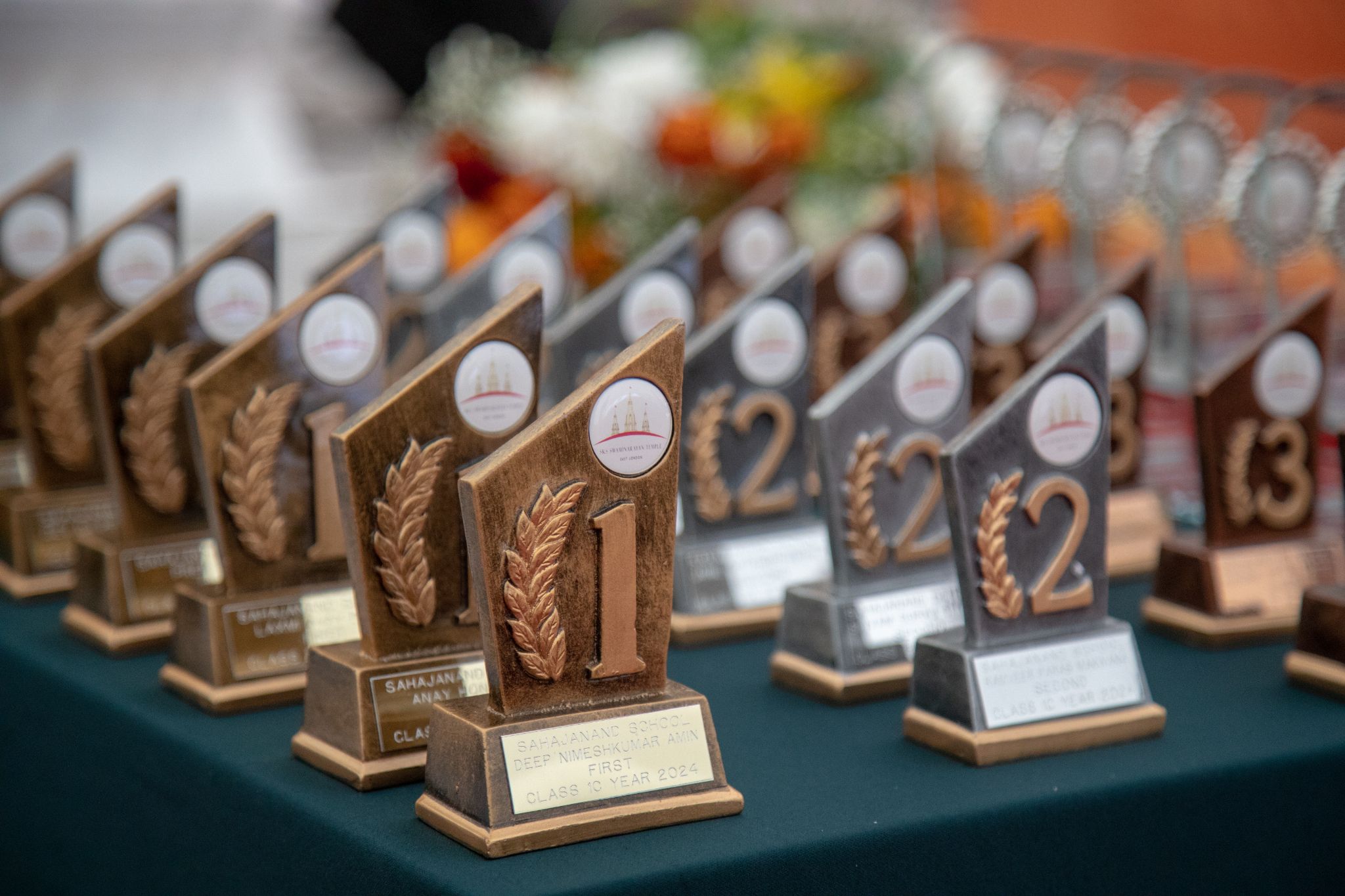 ©1987-2017 SKS Swaminarayan Temple East London