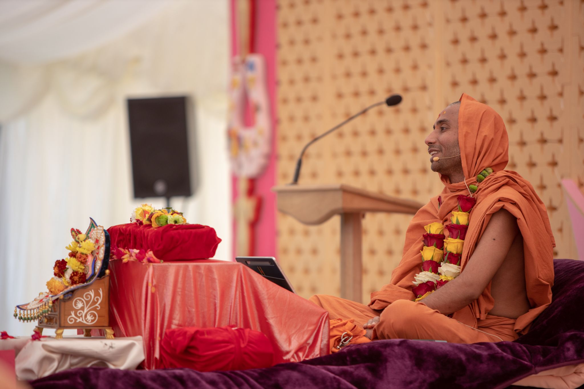 ©1987-2017 SKS Swaminarayan Temple East London