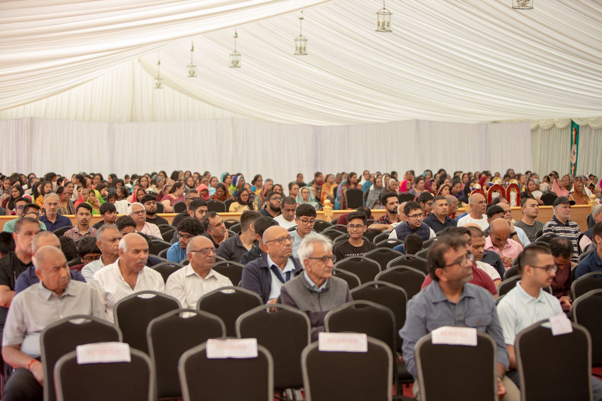 ©1987-2017 SKS Swaminarayan Temple East London