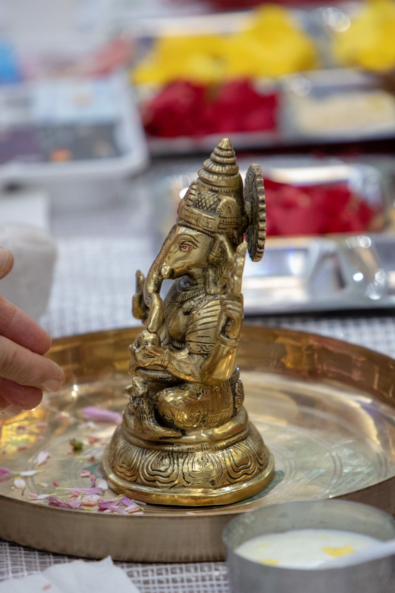 ©1987-2017 SKS Swaminarayan Temple East London