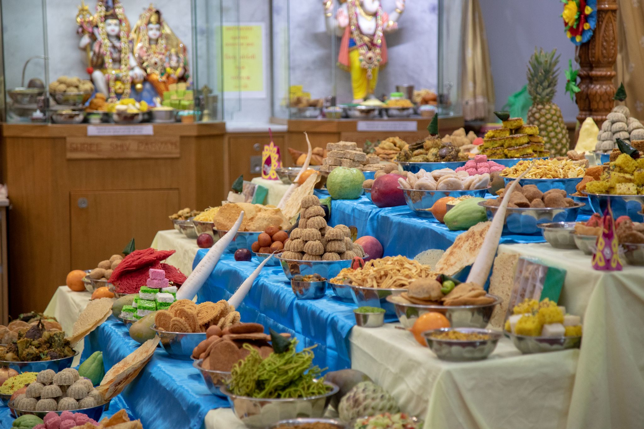 ©1987-2017 SKS Swaminarayan Temple East London