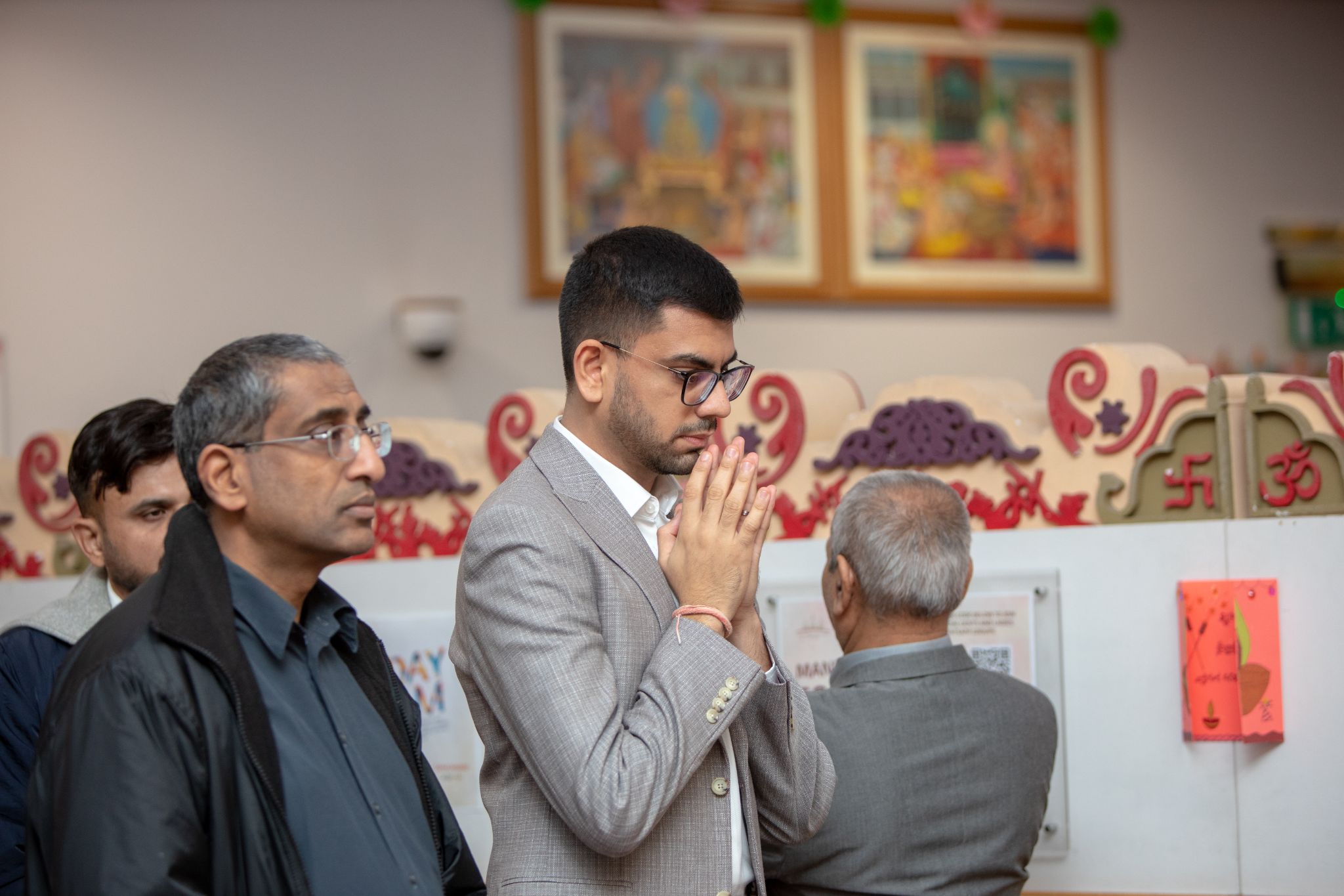 0W2A1121 - ©1987-2017 SKS Swaminarayan Temple East London