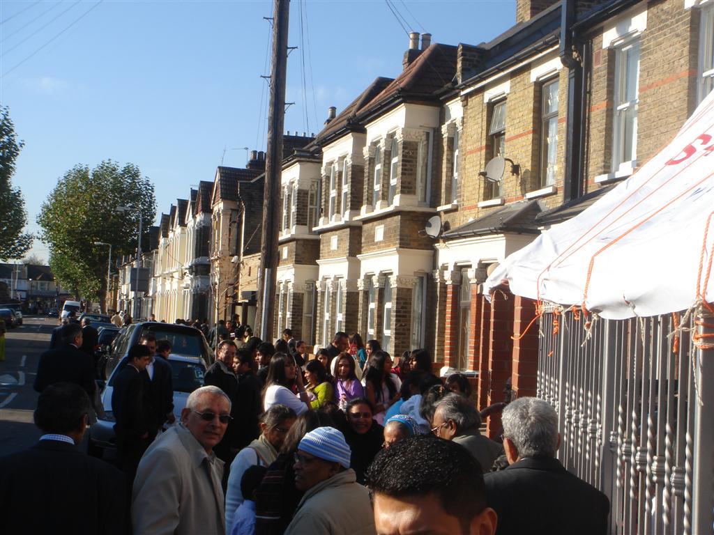 ©1987-2017 SKS Swaminarayan Temple East London