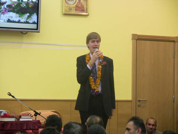 ©1987-2017 SKS Swaminarayan Temple East London