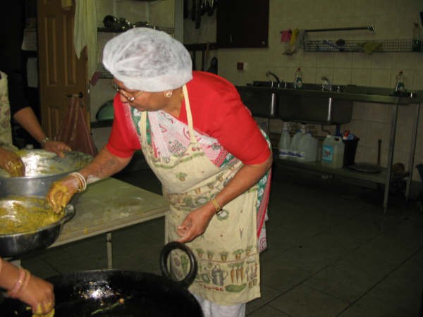 ©1987-2017 SKS Swaminarayan Temple East London