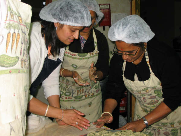 ©1987-2017 SKS Swaminarayan Temple East London