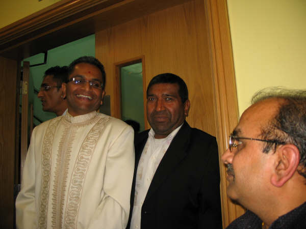 ©1987-2017 SKS Swaminarayan Temple East London