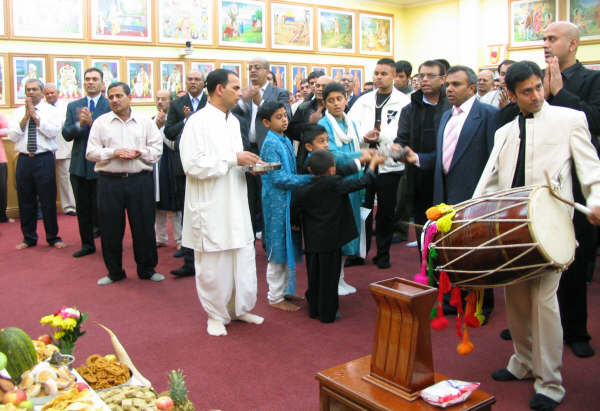 ©1987-2017 SKS Swaminarayan Temple East London