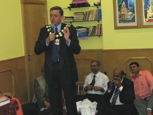 ©1987-2017 SKS Swaminarayan Temple East London