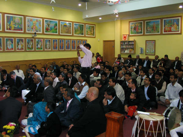 ©1987-2017 SKS Swaminarayan Temple East London