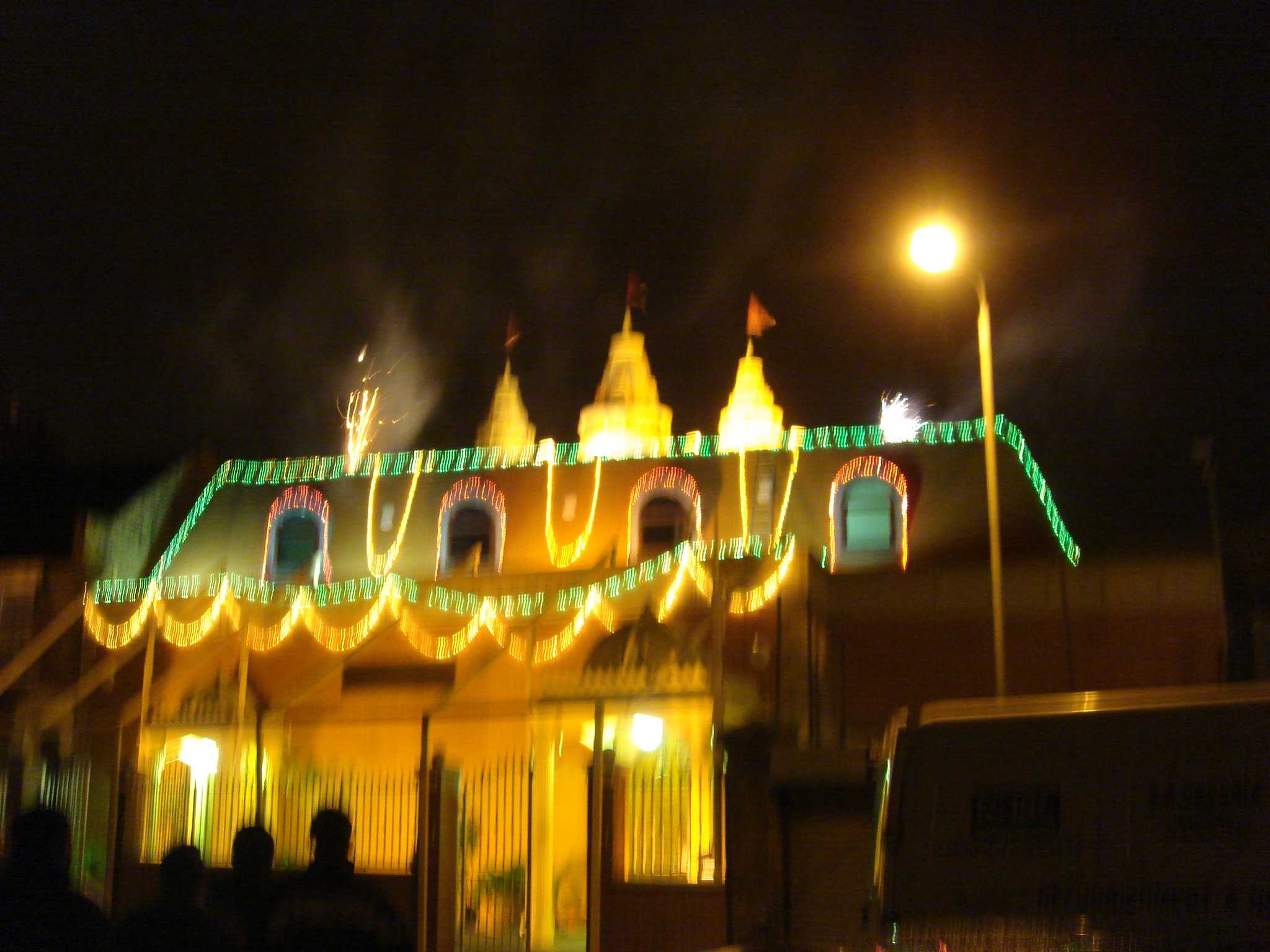 ©1987-2017 SKS Swaminarayan Temple East London