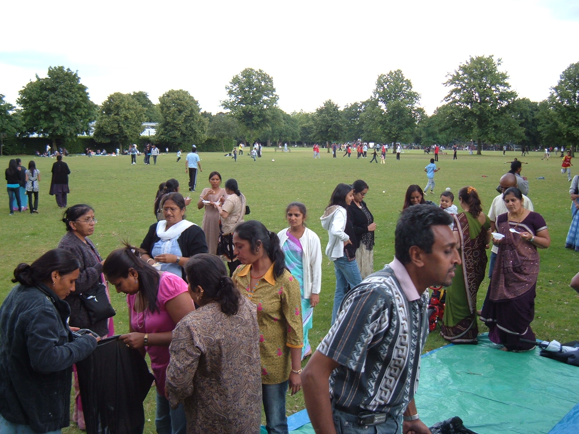 ©1987-2017 SKS Swaminarayan Temple East London