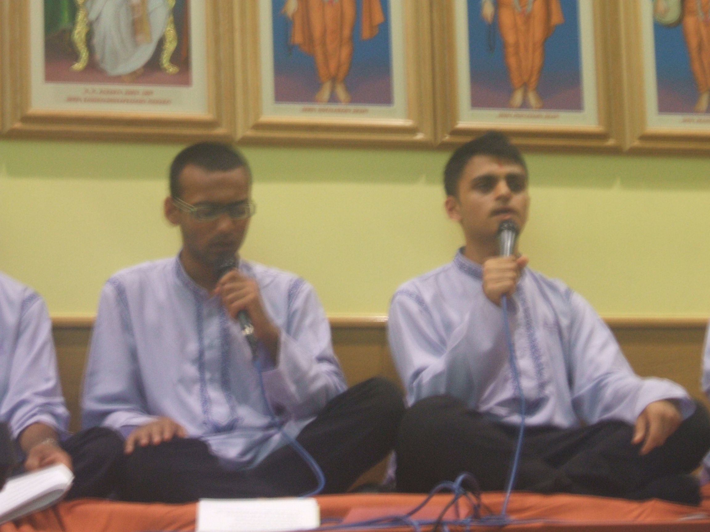 ©1987-2017 SKS Swaminarayan Temple East London