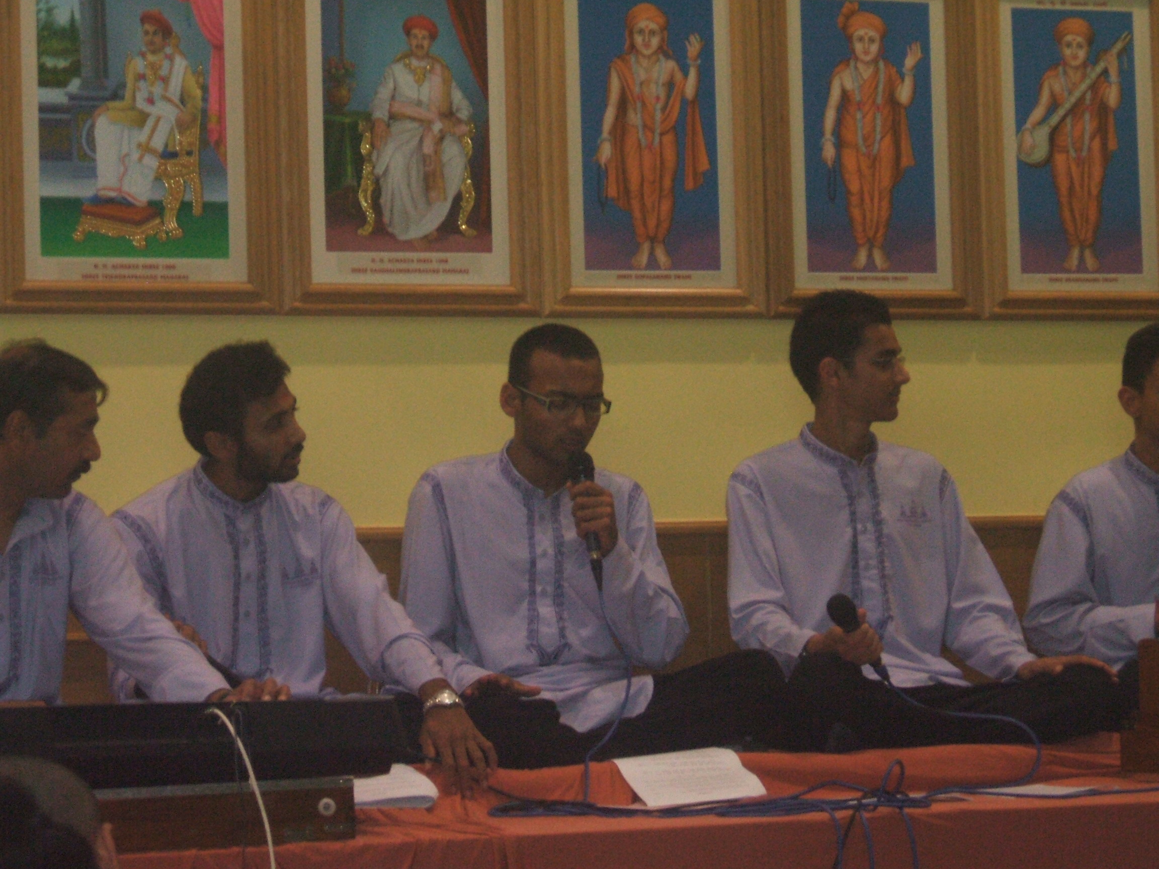 ©1987-2017 SKS Swaminarayan Temple East London