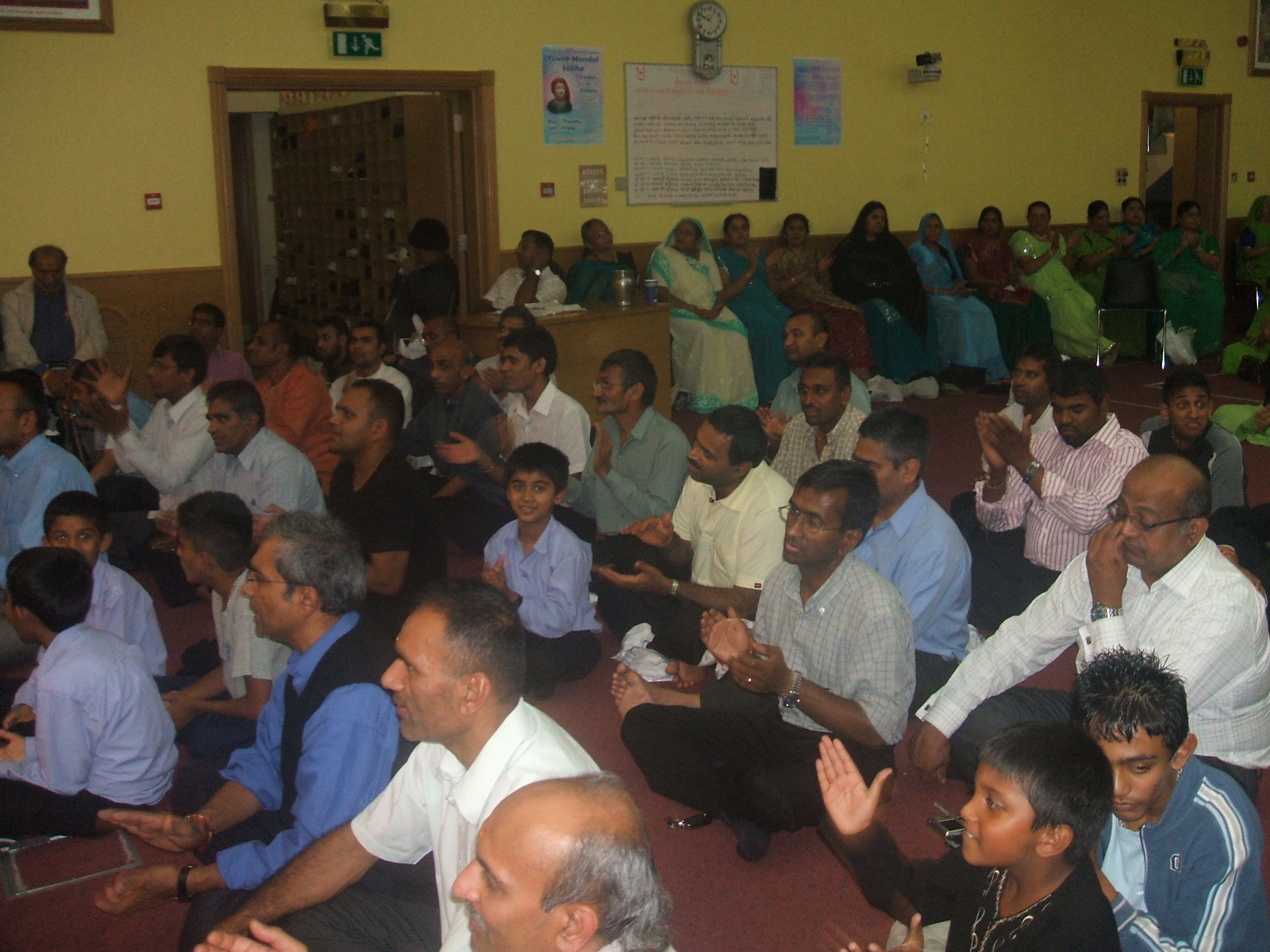 ©1987-2017 SKS Swaminarayan Temple East London
