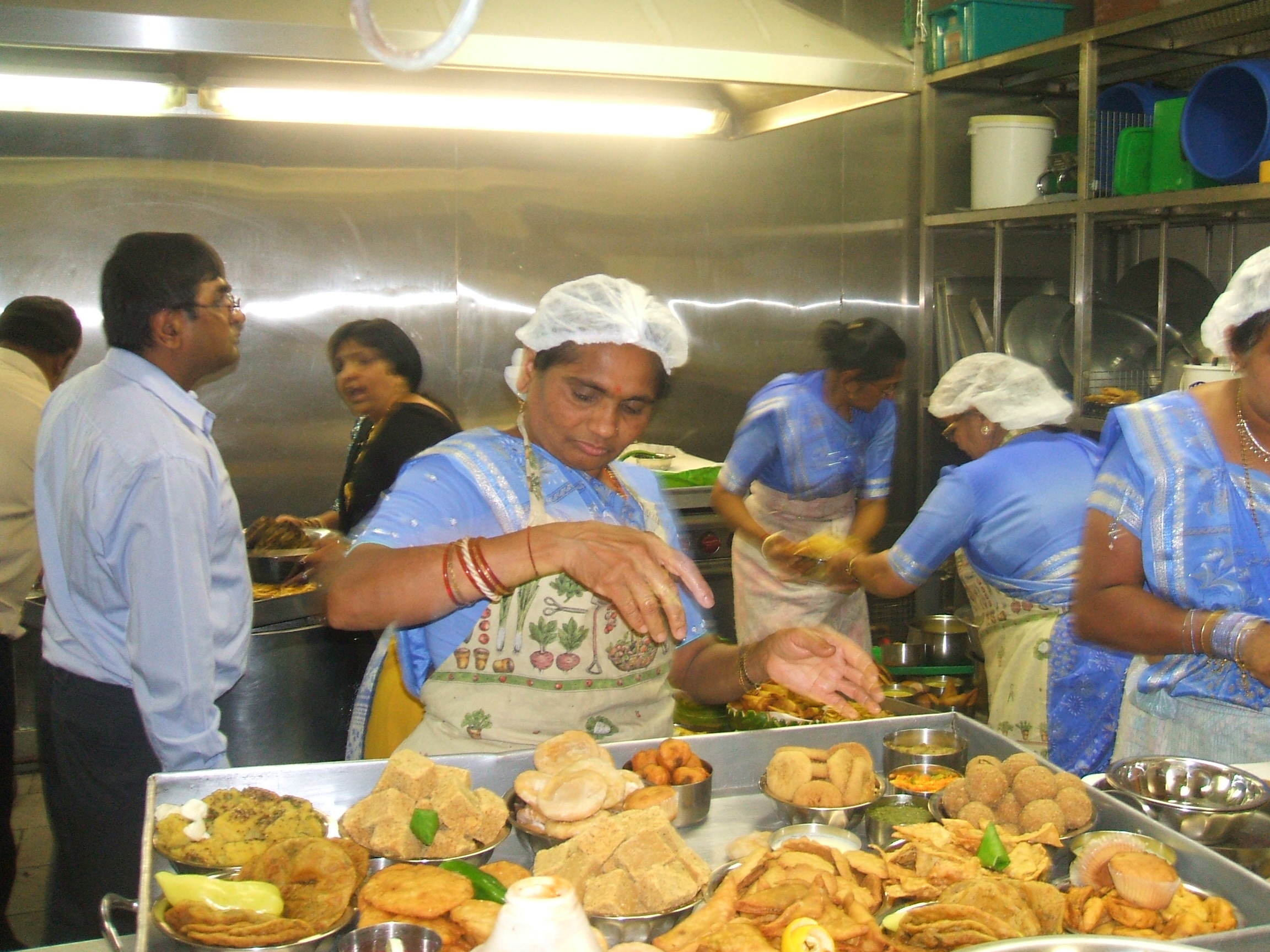 ©1987-2017 SKS Swaminarayan Temple East London