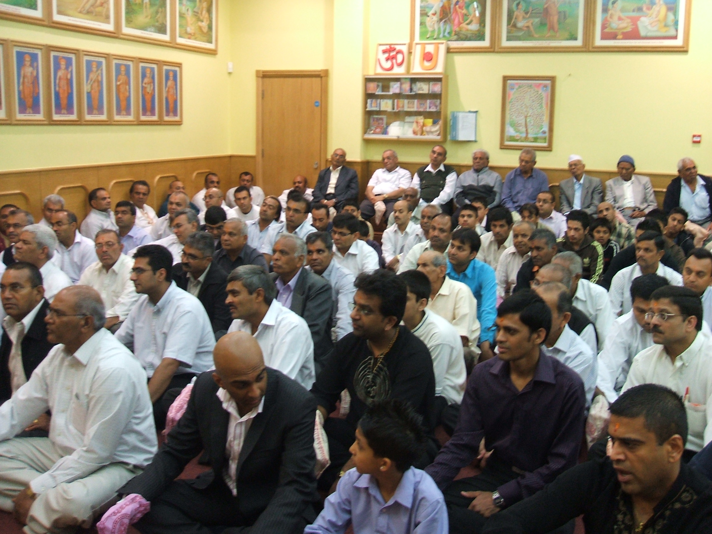 ©1987-2017 SKS Swaminarayan Temple East London
