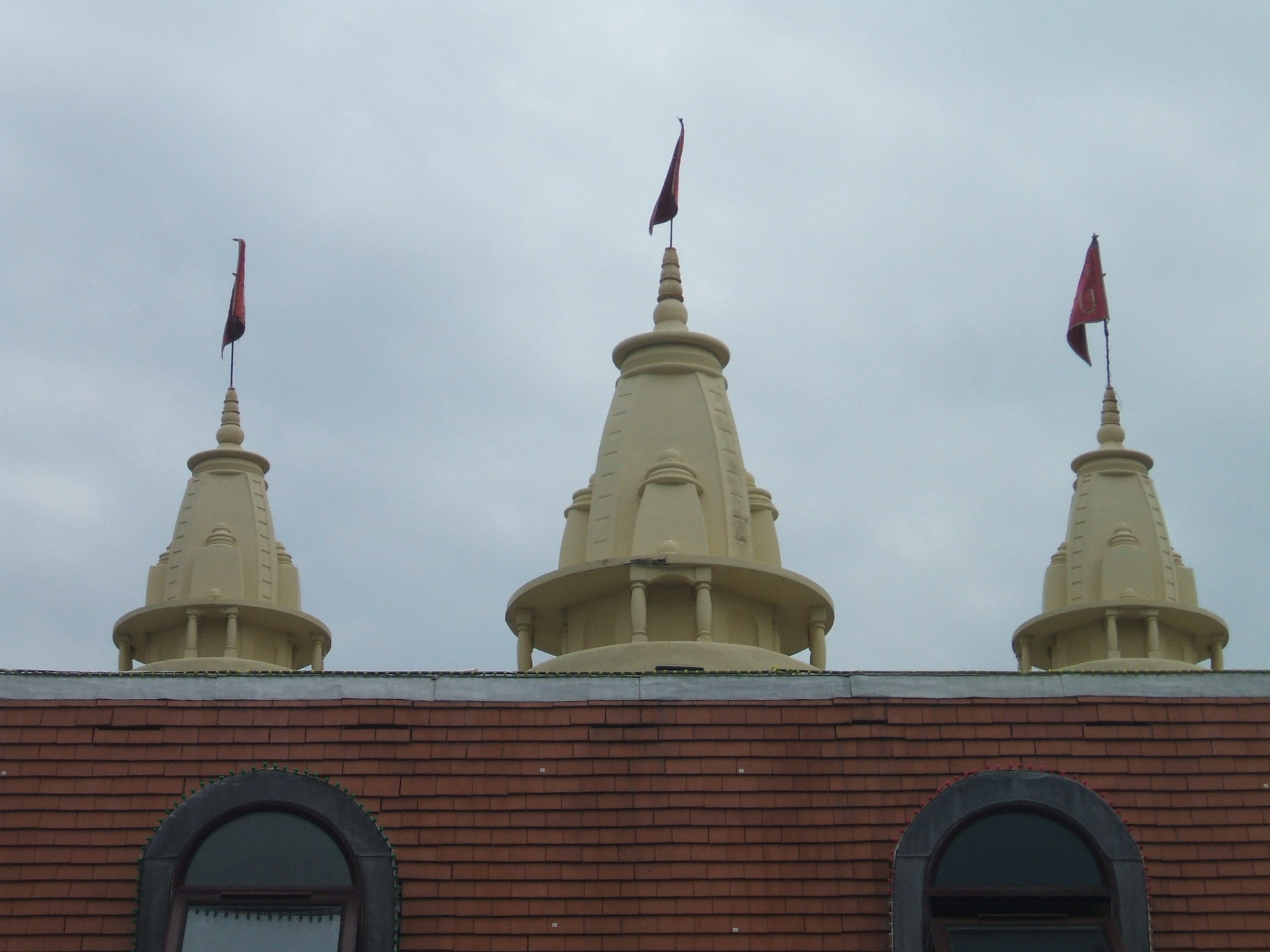 ©1987-2017 SKS Swaminarayan Temple East London