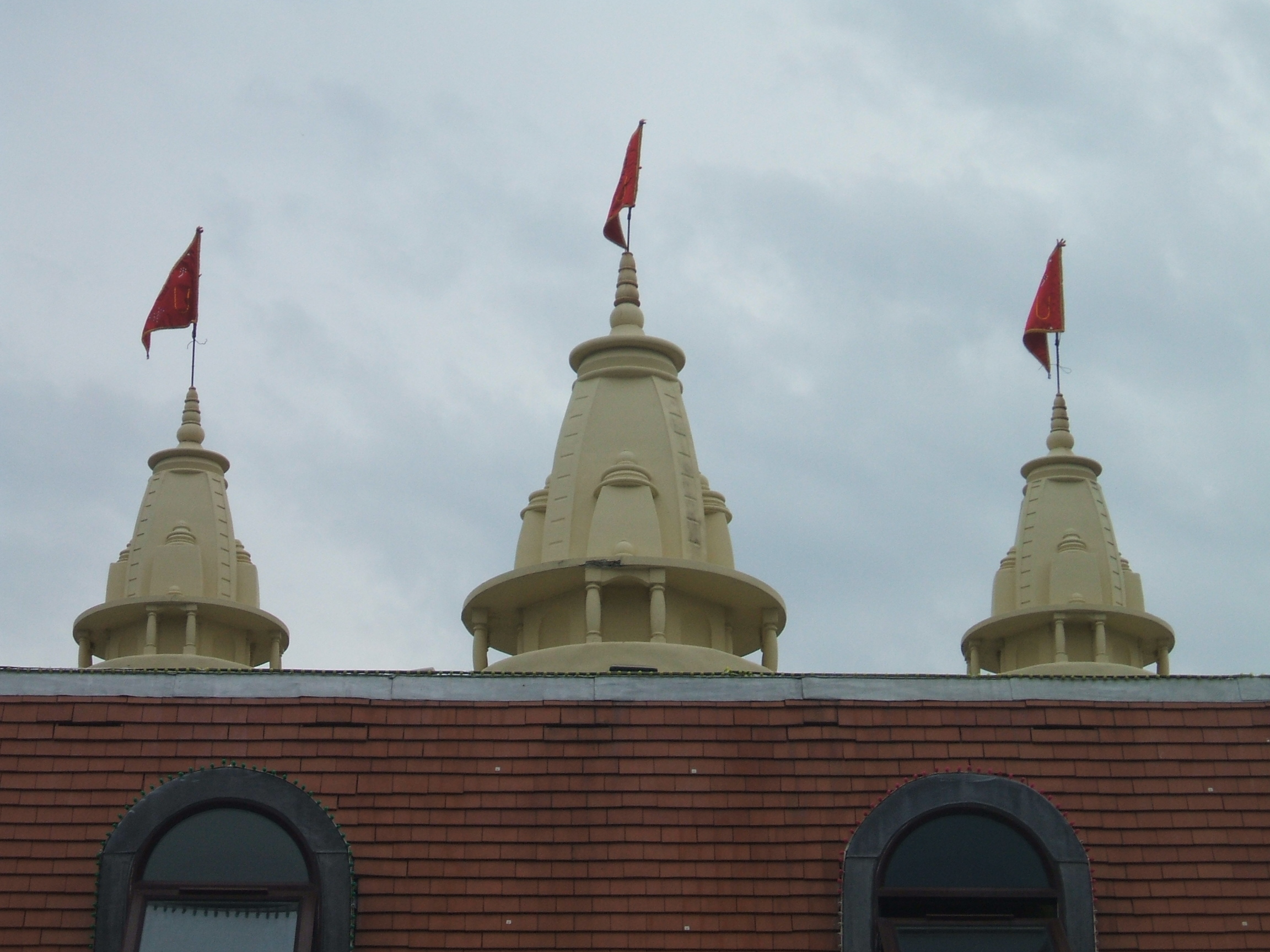 ©1987-2017 SKS Swaminarayan Temple East London
