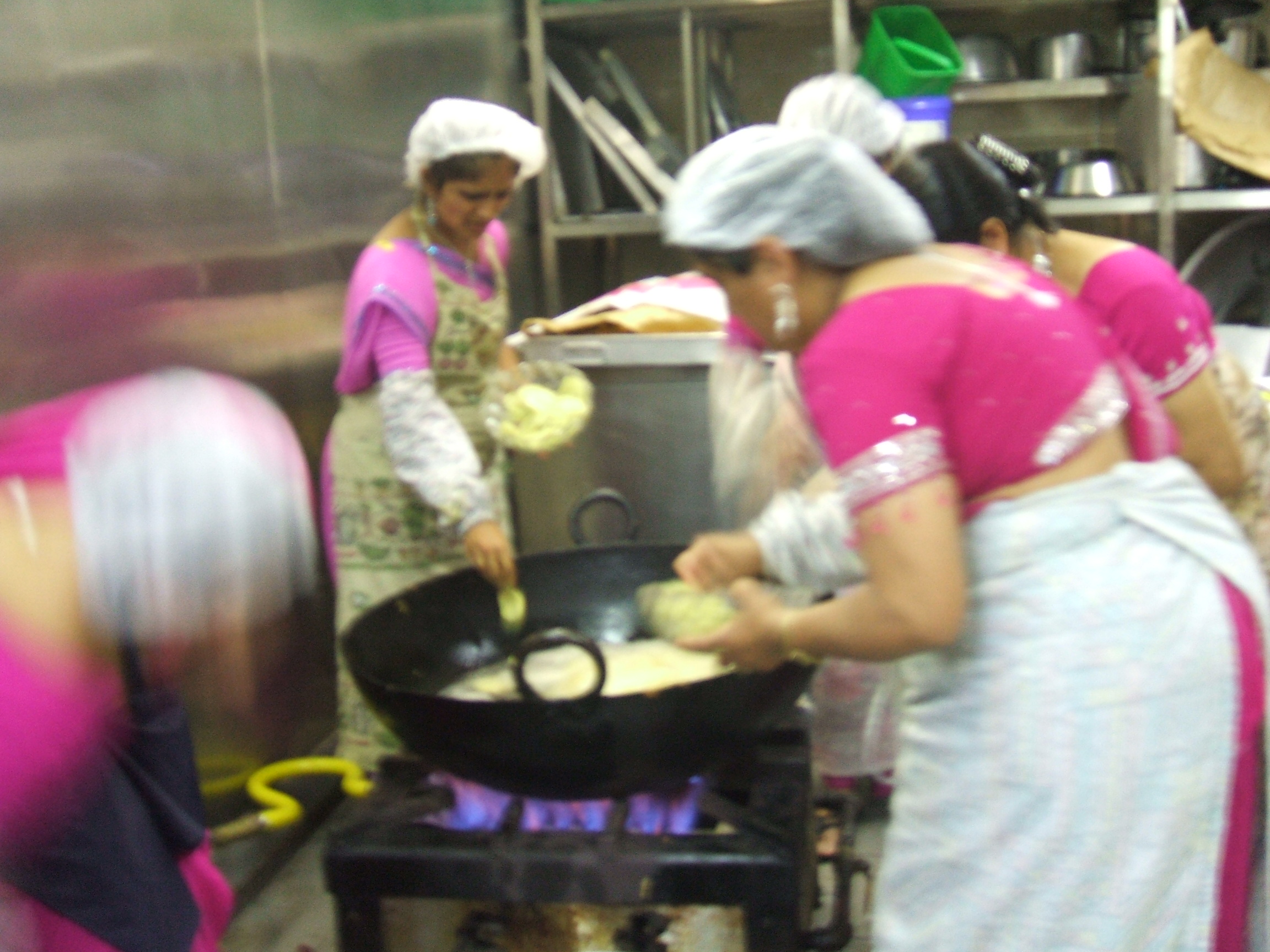 ©1987-2017 SKS Swaminarayan Temple East London