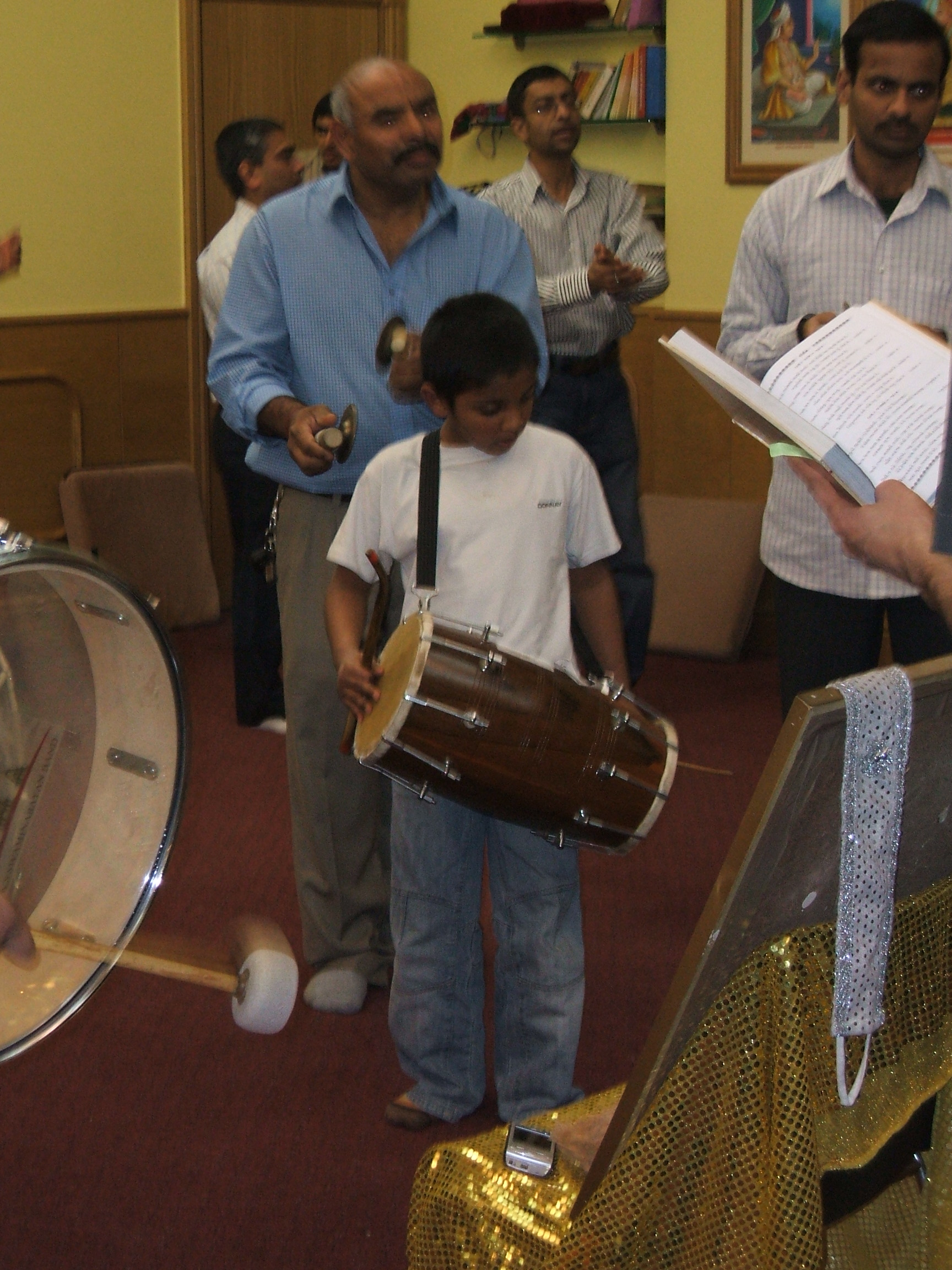 ©1987-2017 SKS Swaminarayan Temple East London
