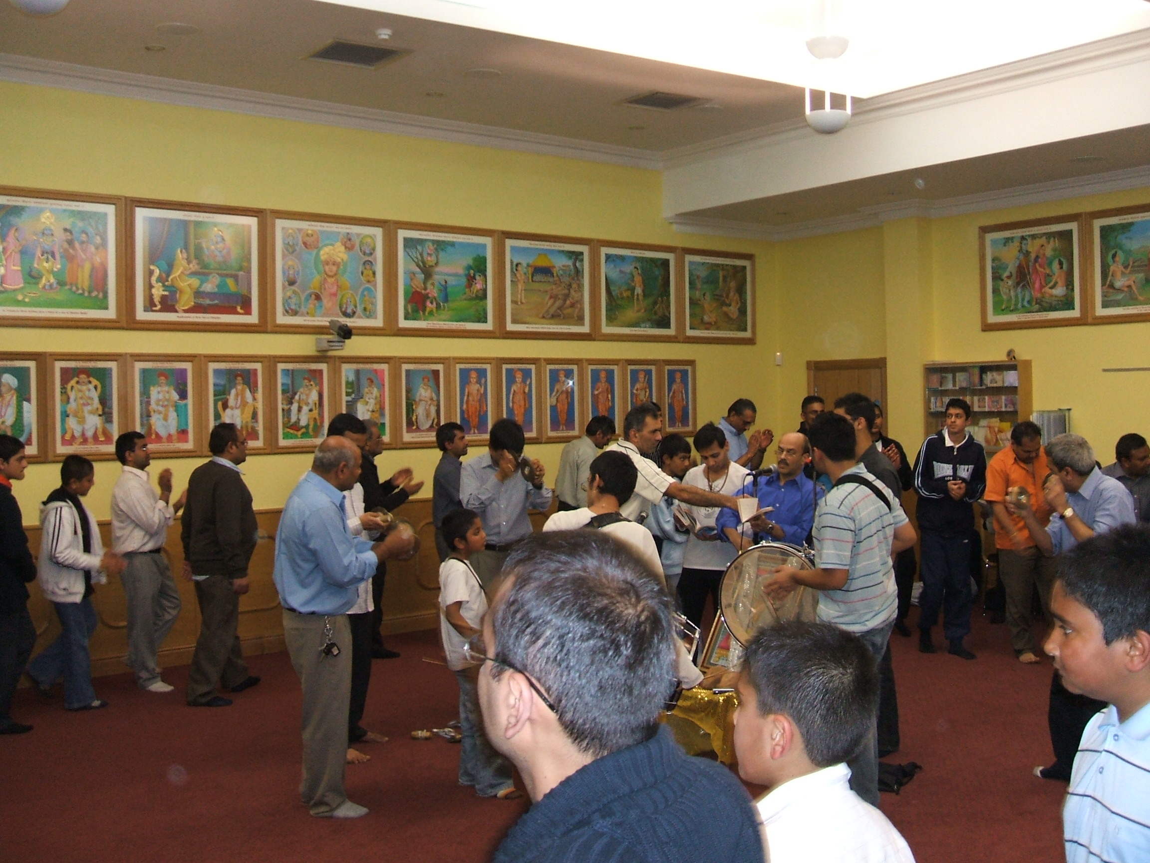 ©1987-2017 SKS Swaminarayan Temple East London
