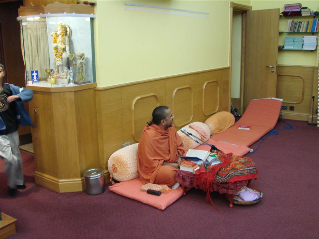 DSC02401 - ©1987-2017 SKS Swaminarayan Temple East London