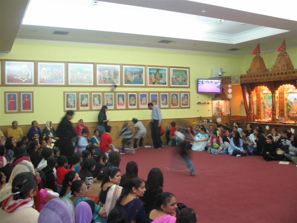 ©1987-2017 SKS Swaminarayan Temple East London