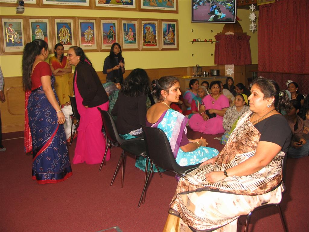 ©1987-2017 SKS Swaminarayan Temple East London