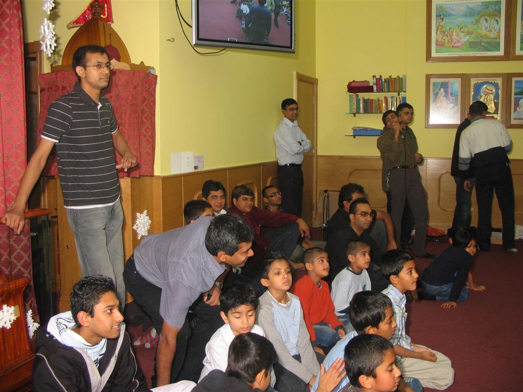 ©1987-2017 SKS Swaminarayan Temple East London