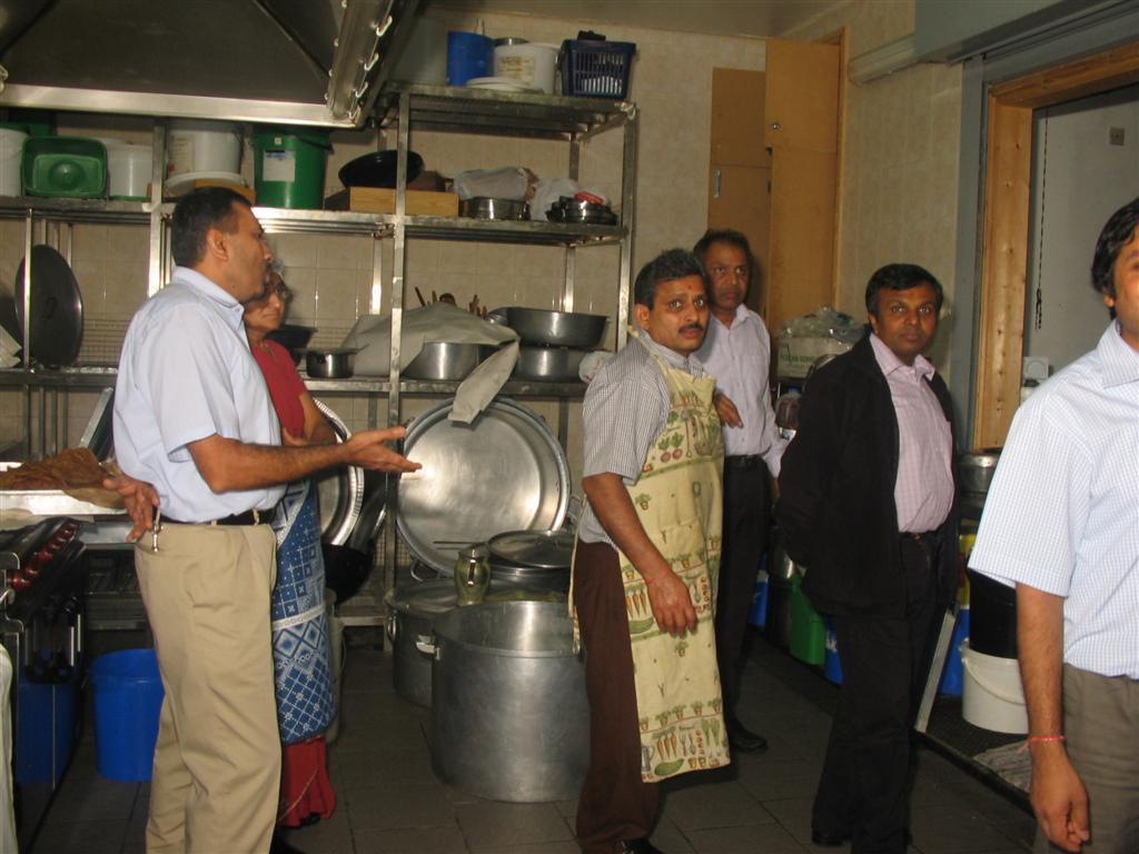 ©1987-2017 SKS Swaminarayan Temple East London