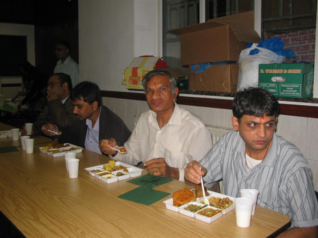 ©1987-2017 SKS Swaminarayan Temple East London