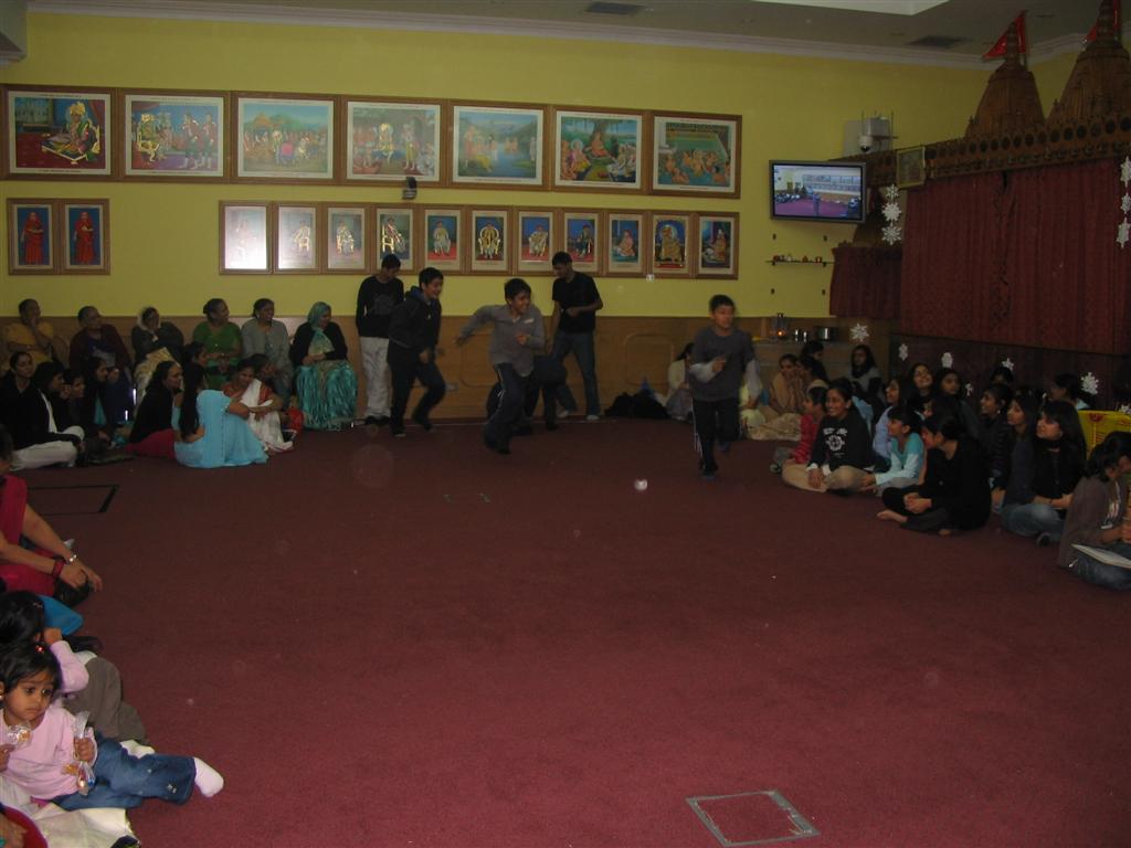 ©1987-2017 SKS Swaminarayan Temple East London