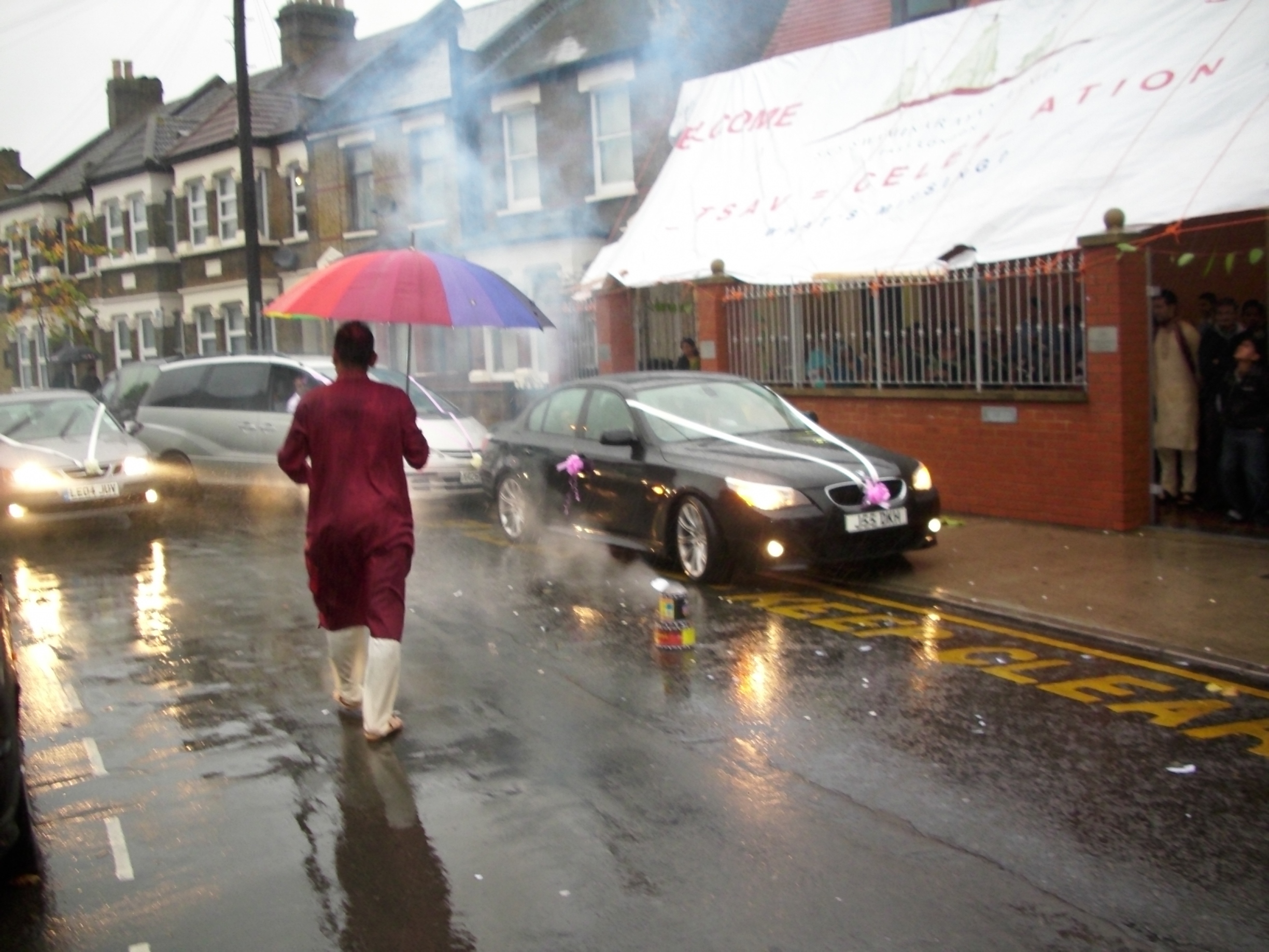 ©1987-2017 SKS Swaminarayan Temple East London