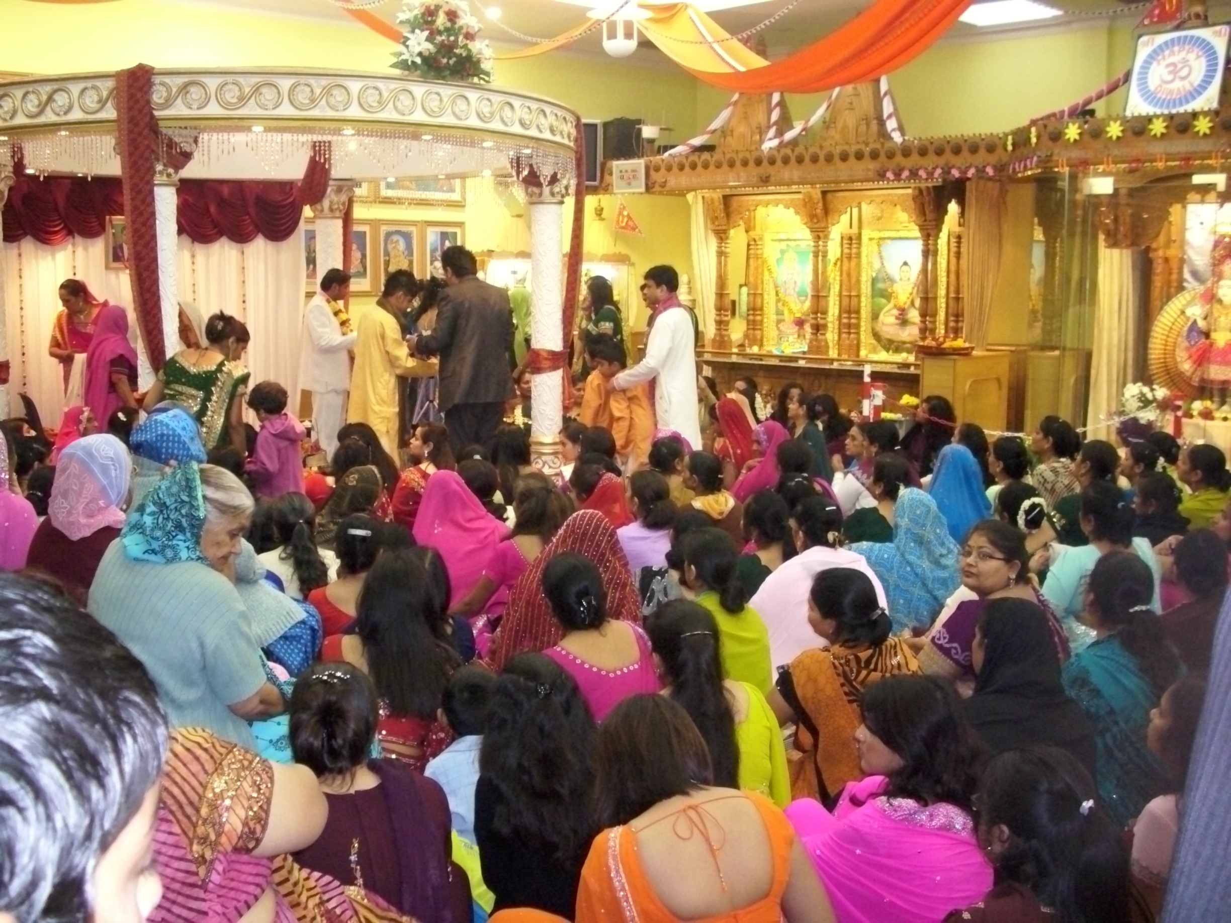 ©1987-2017 SKS Swaminarayan Temple East London