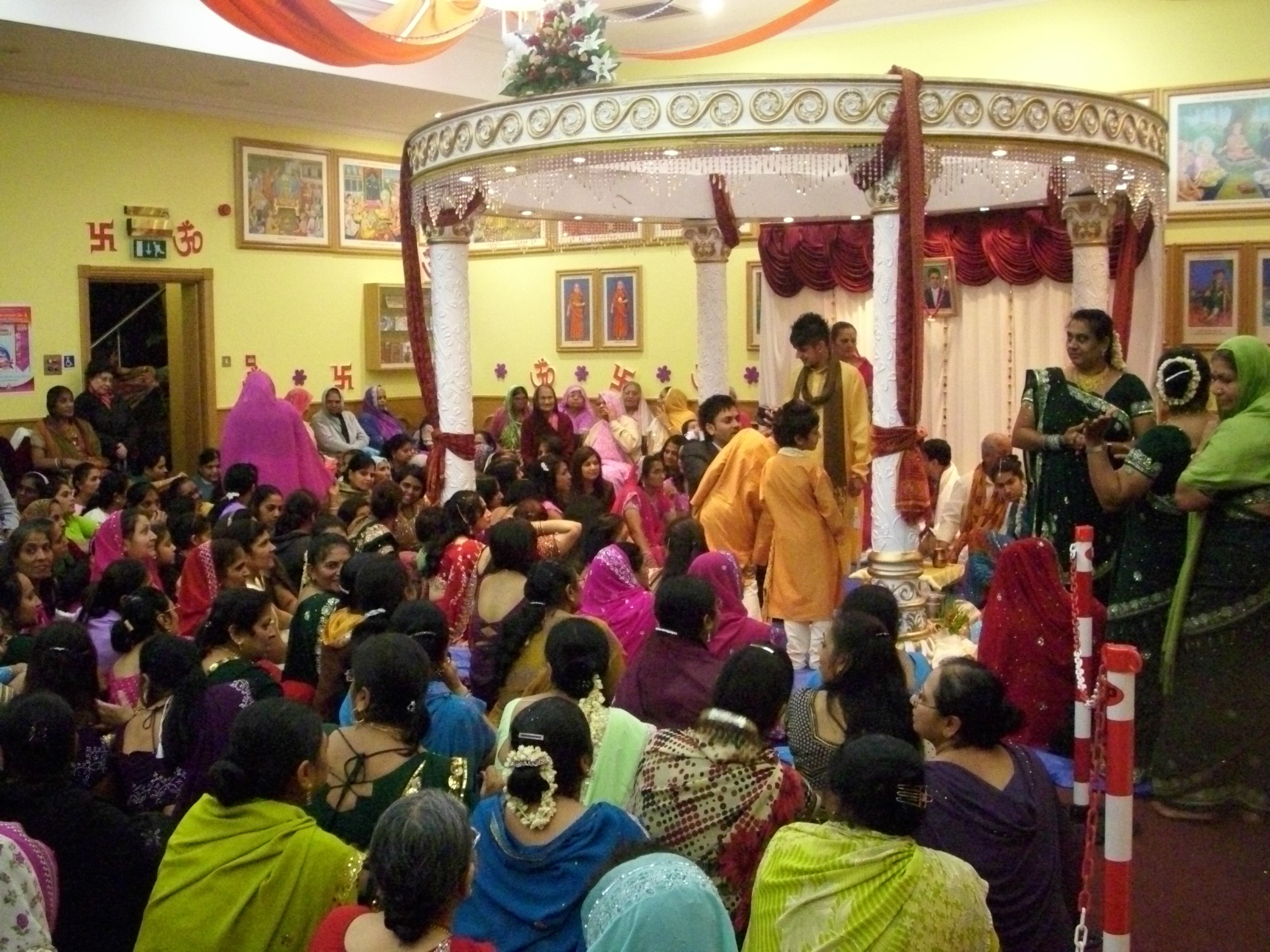 ©1987-2017 SKS Swaminarayan Temple East London