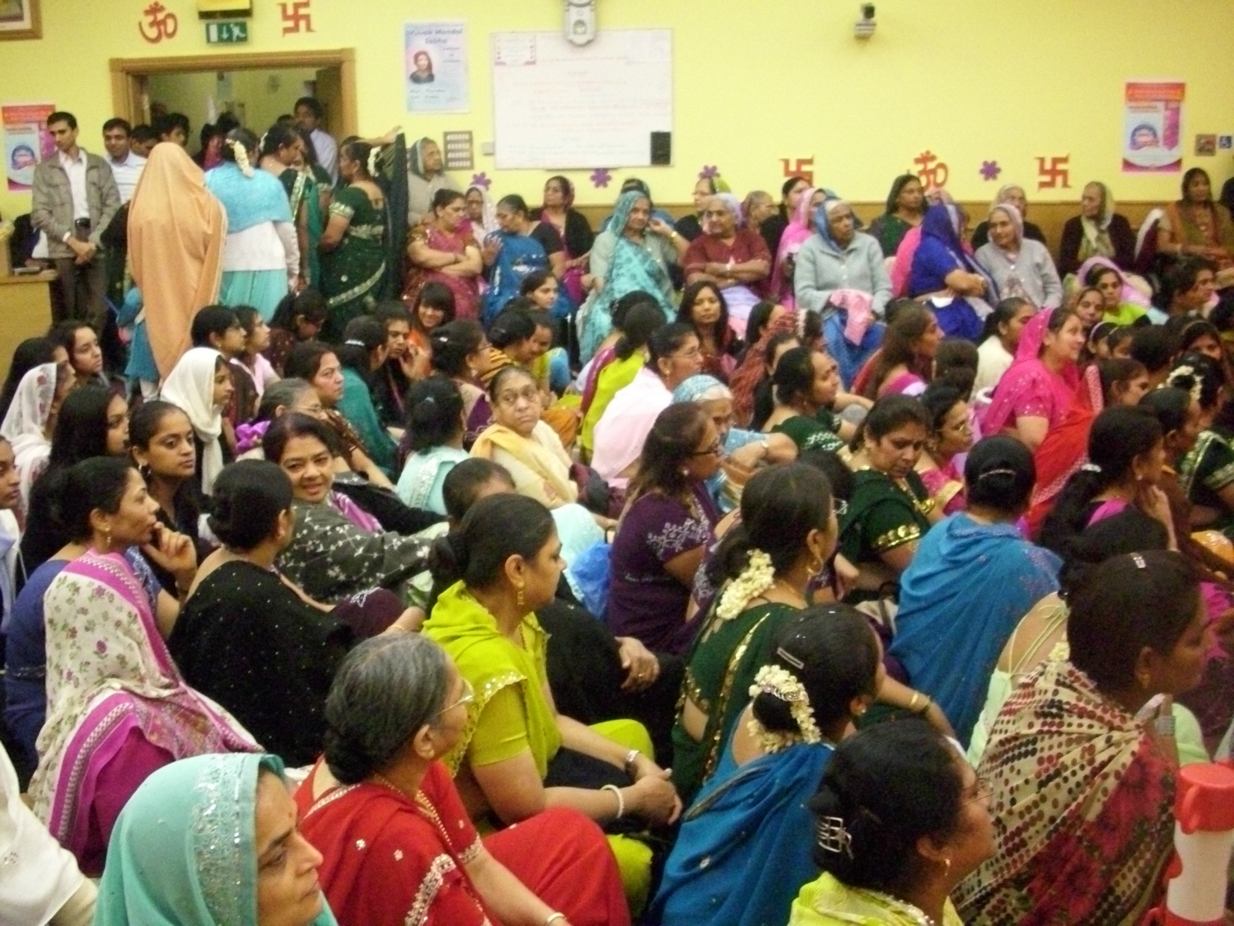©1987-2017 SKS Swaminarayan Temple East London