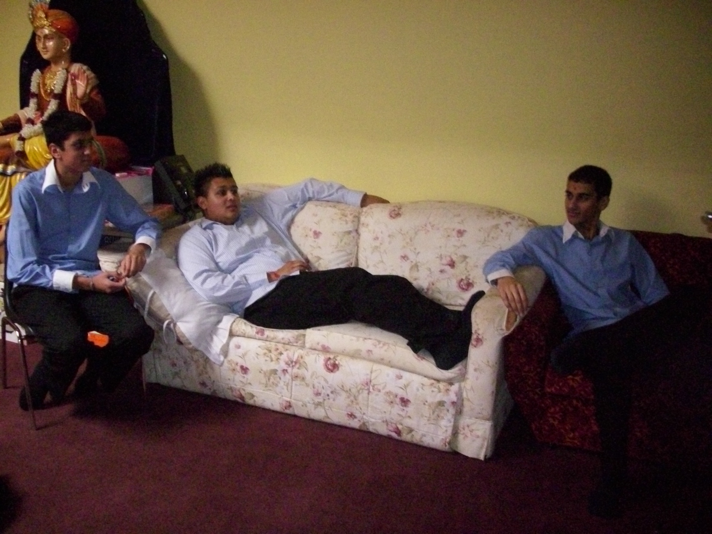 ©1987-2017 SKS Swaminarayan Temple East London