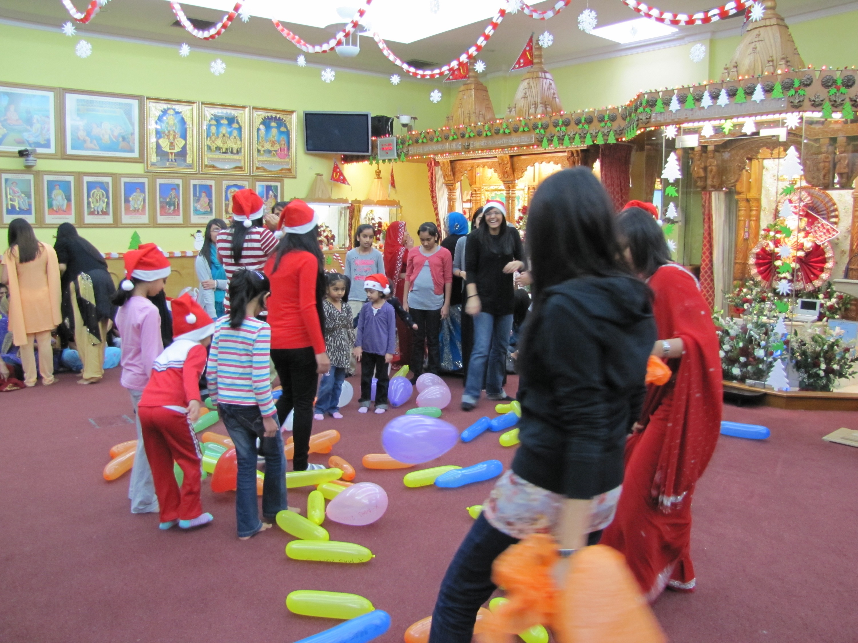 ©1987-2017 SKS Swaminarayan Temple East London