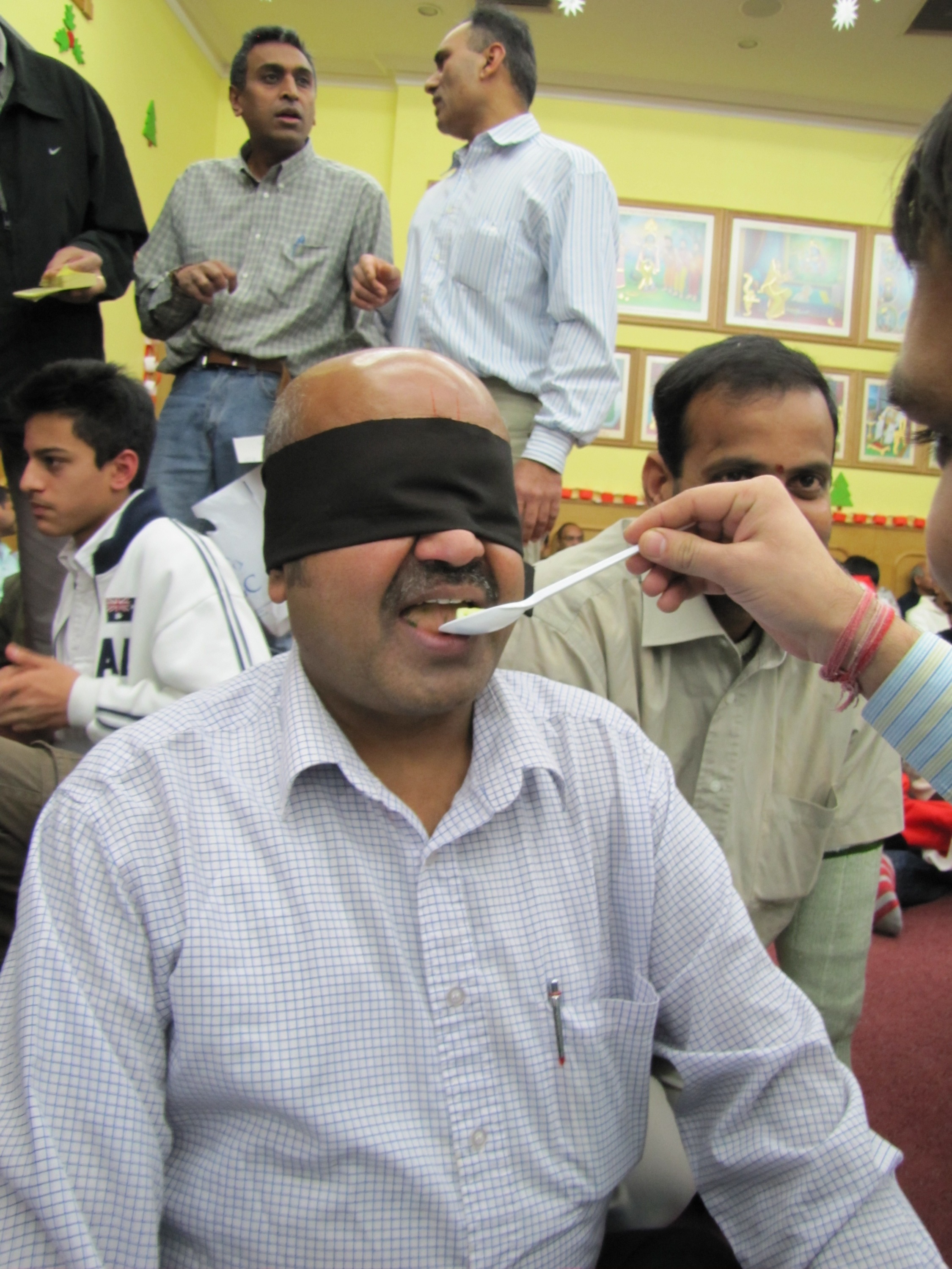©1987-2017 SKS Swaminarayan Temple East London
